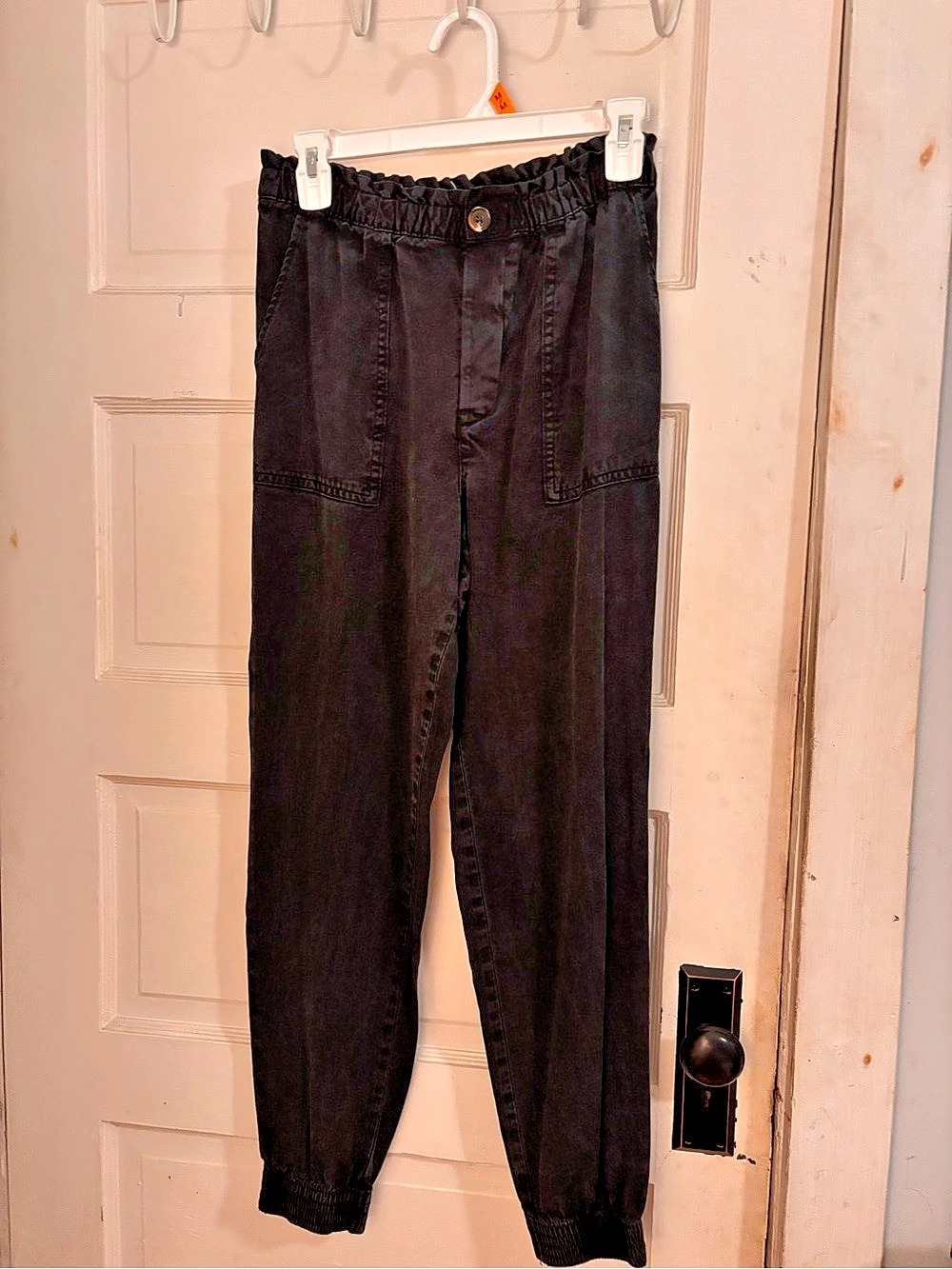 H&M Black Jogger Pants Size Medium Like New